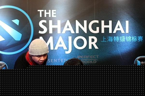 LPL全明星周末正赛分队确定：EDG中野对抗Wei+icon