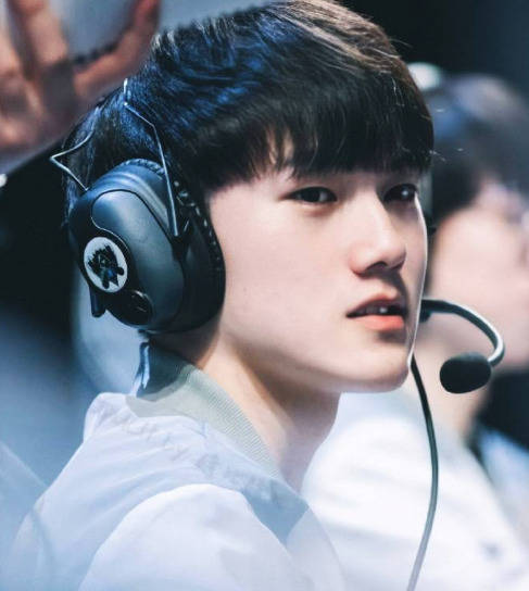 xiaocaobao ： 玩家如 Shy 的回归将给大多数人带来很大的动力